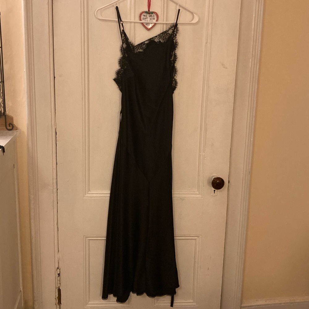 Gorgeous 100% silk Betsey Johnson dress
